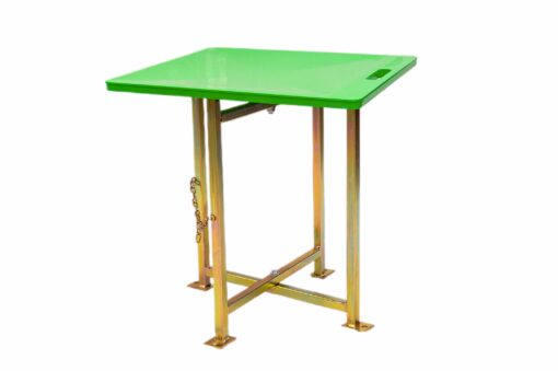 mortar board stand with mortar board